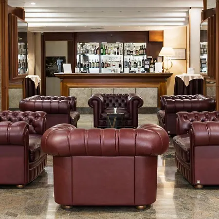 Hotiday Garibaldi Hotel 4*