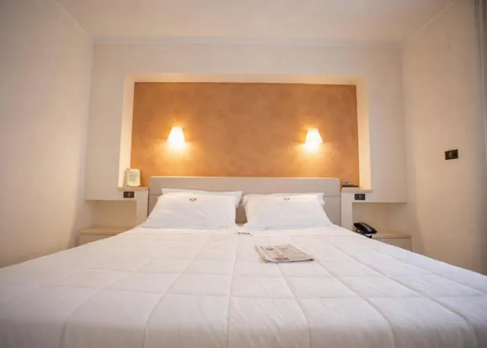 Hotel Hotiday Garibaldi