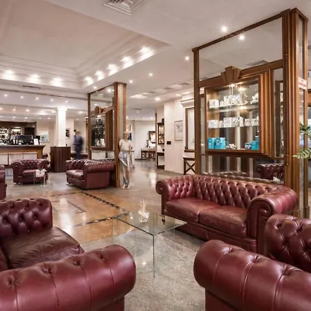 Hotiday Garibaldi فندق برينديسي