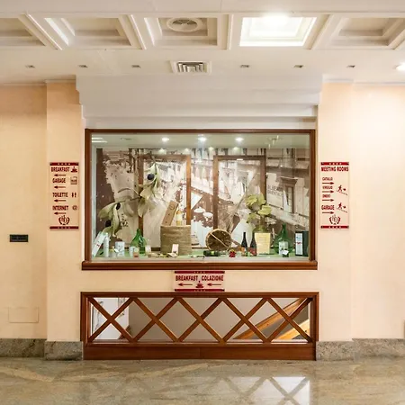 فندق Hotiday Garibaldi برينديسي