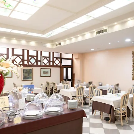 Hotiday Garibaldi فندق برينديسي