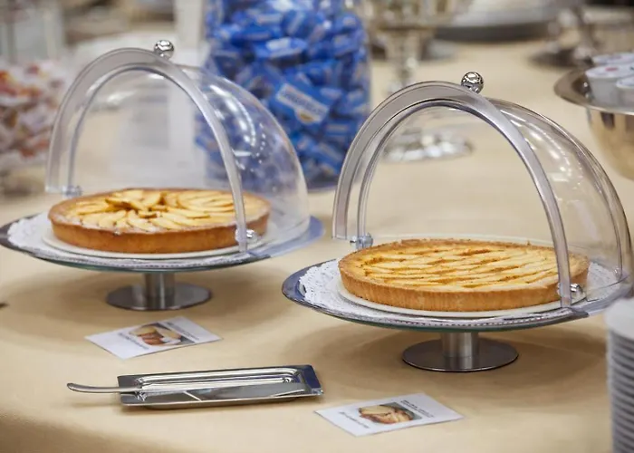 Hotiday Garibaldi Hotel 4*